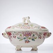 Antique Longchamp soup tureen/vegetable dish with polychrome daisies in ironstone.