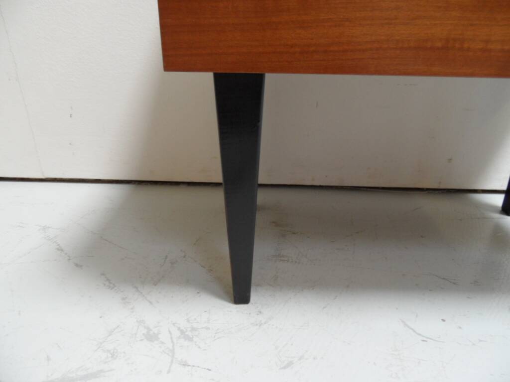 Mid century chest of drawers