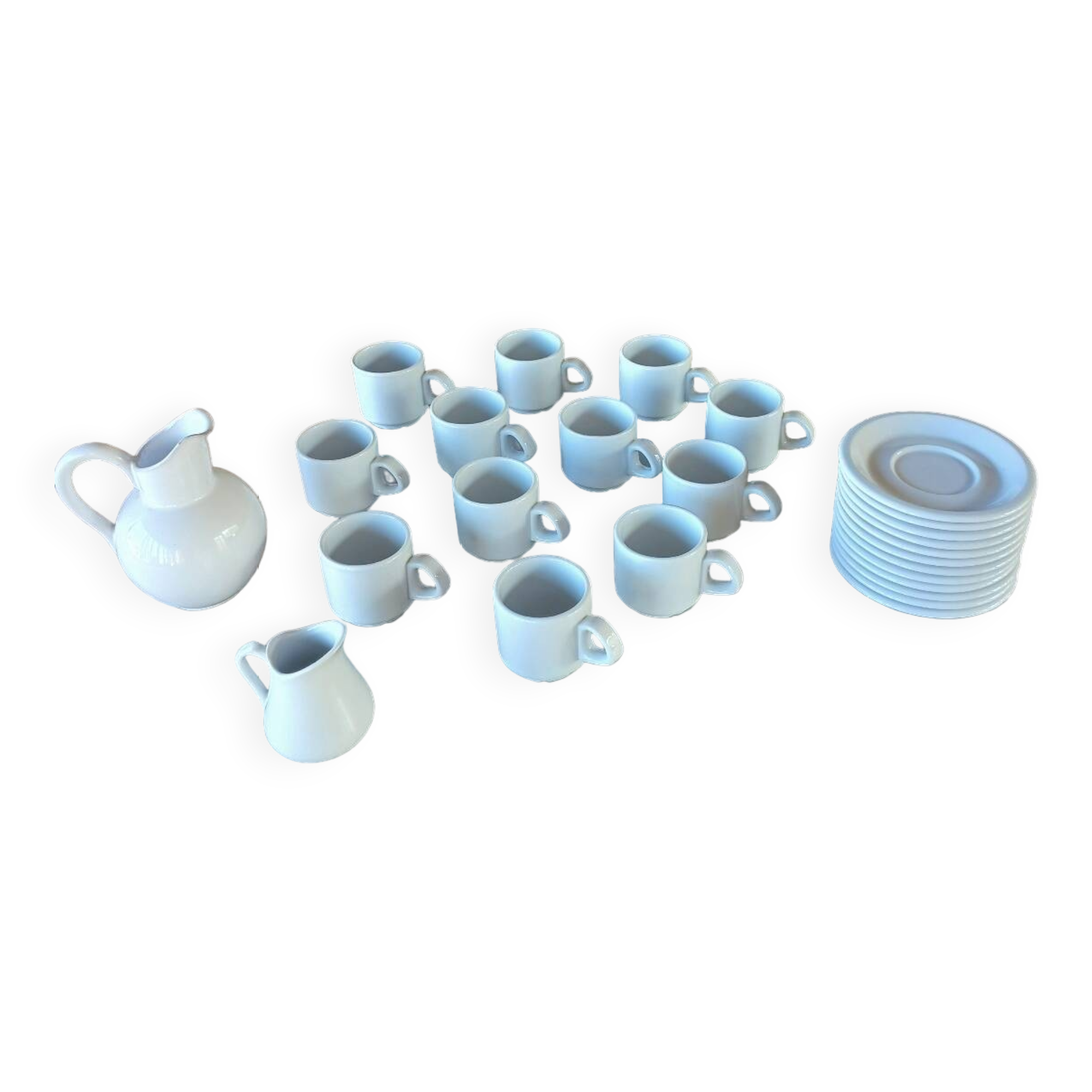 12 bistro coffee cups and 2 pots