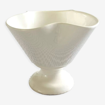 Porcelain cup