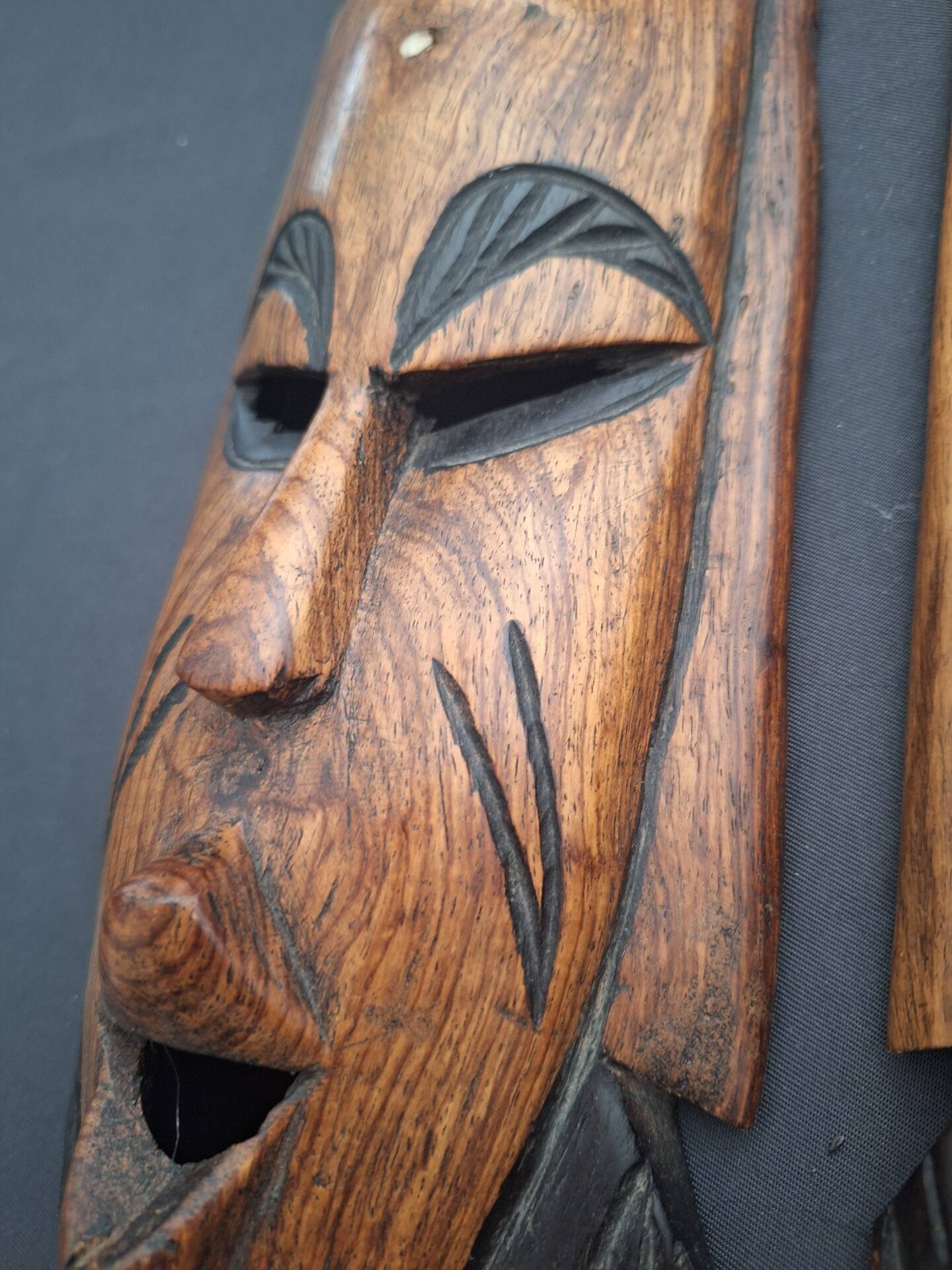 African mask