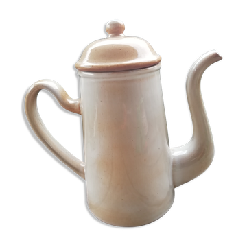 Coffee maker in marsh gès