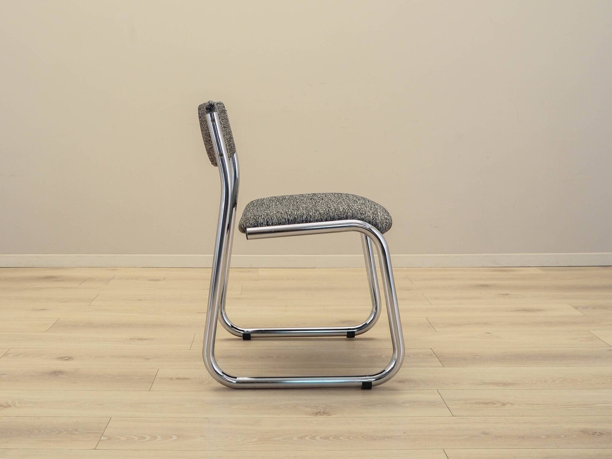 Set of six chairs, Italian design, 1980s, production: Italy