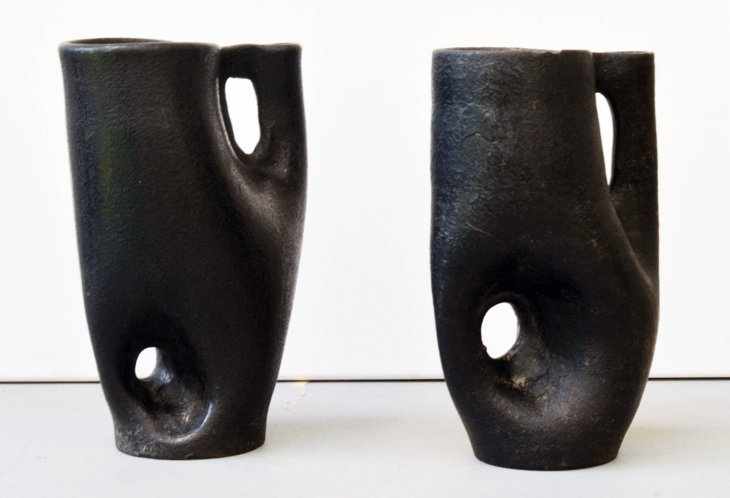 Lot de 2 pichet Korond Terre Cuite Noire Poterie Babos Istvan ?