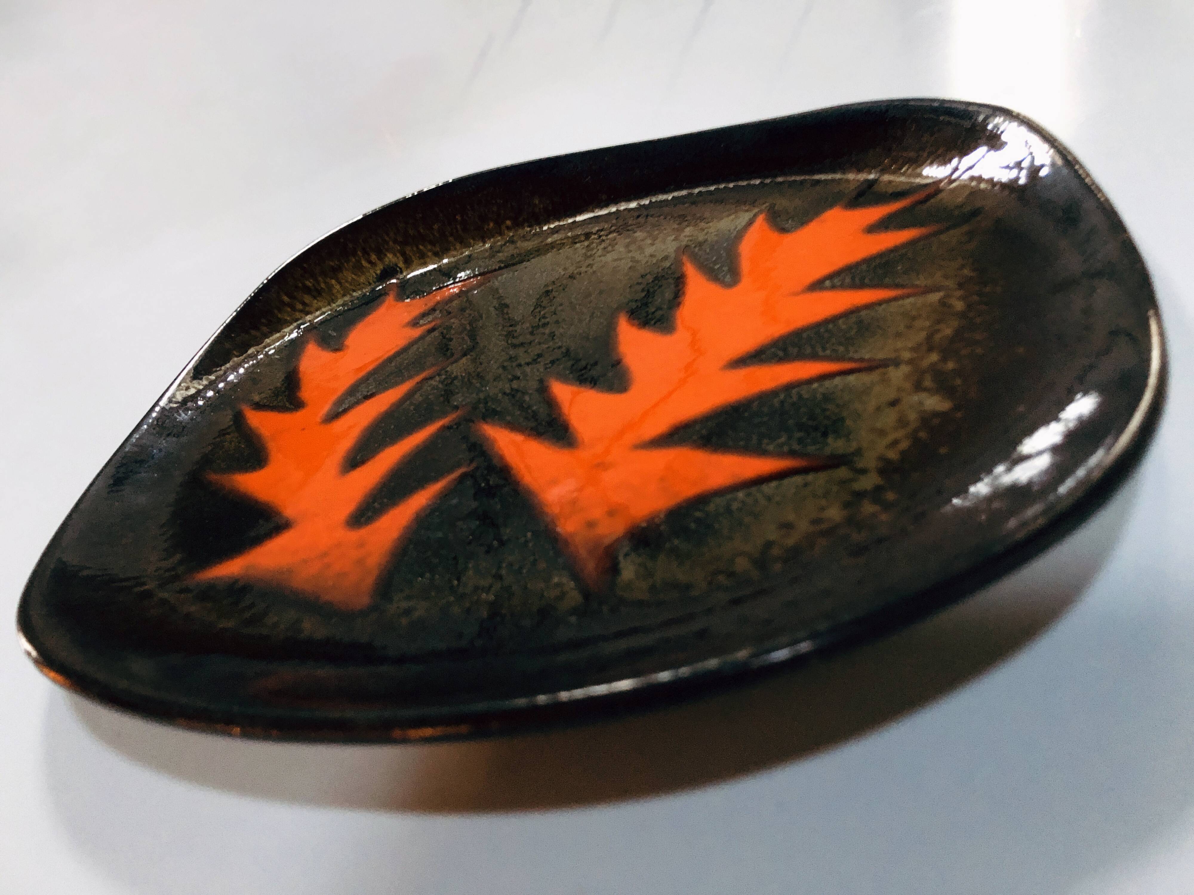 Vintage Dish • Pocket tray • Ceramic • Vallauris • In the style of Gilbert Valentin • 1950-1960