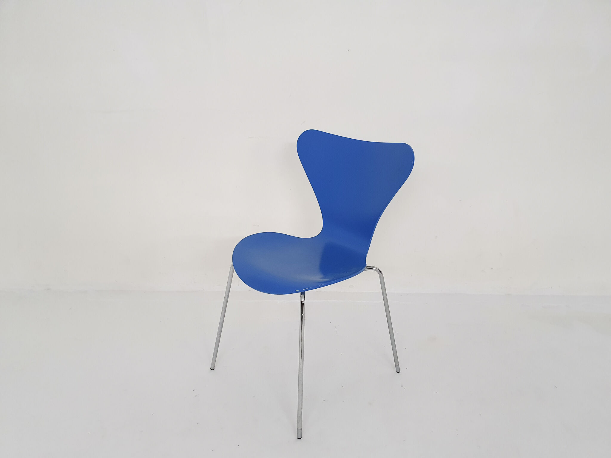 "Butterfly" chair by Arne Jacobsen for Fritz Hansen, Denmark 1997