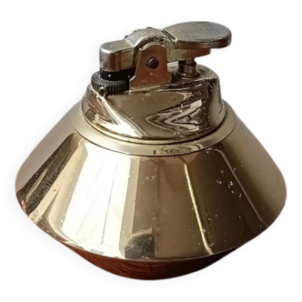 Conical table lighter