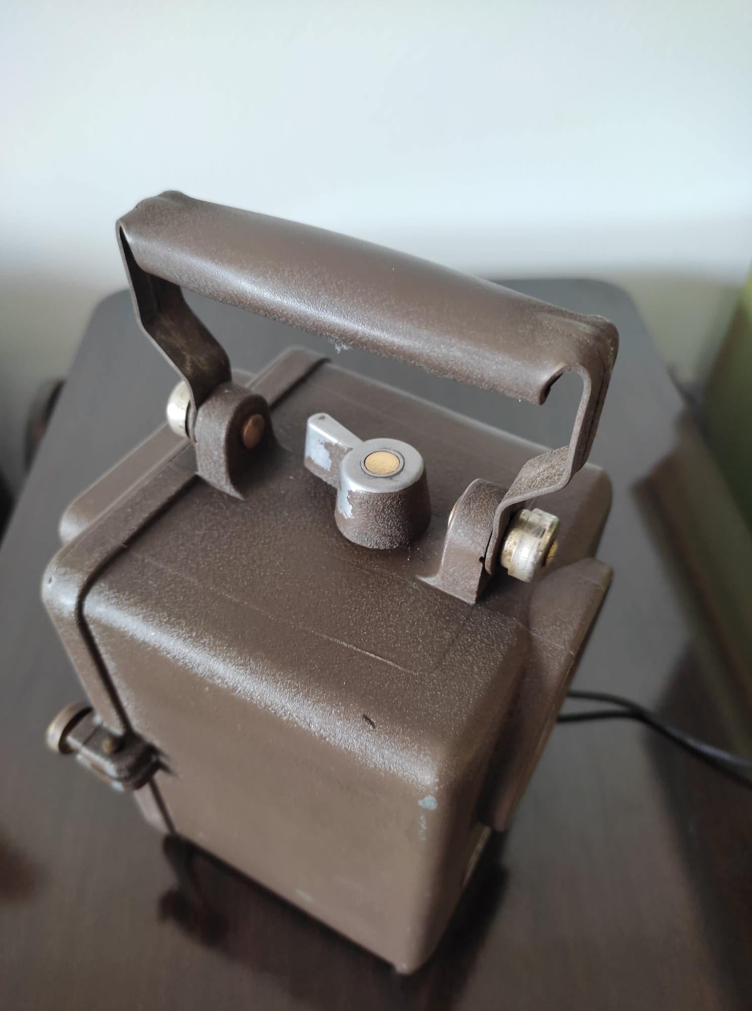 Wonder agral lamp in cast iron 1950/1970