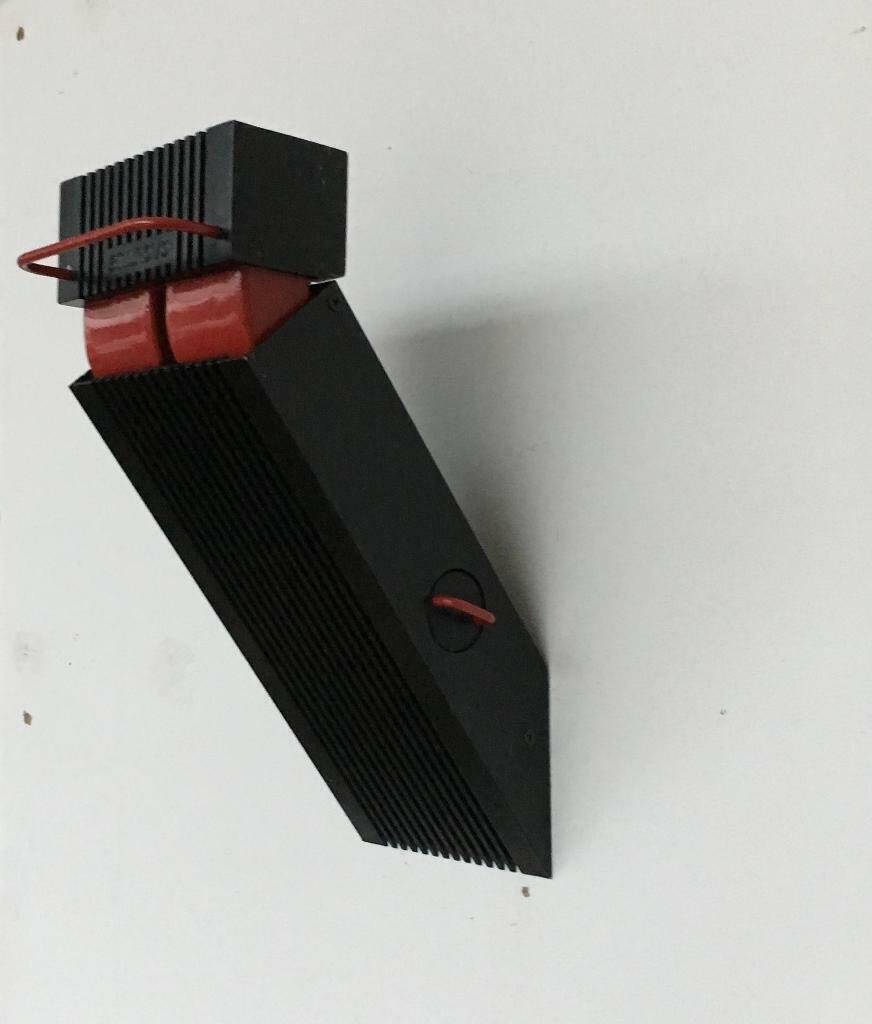 Vintage Italian wall lamp model Zagar by Silvio Carpani for Stilnovo, 1970s.