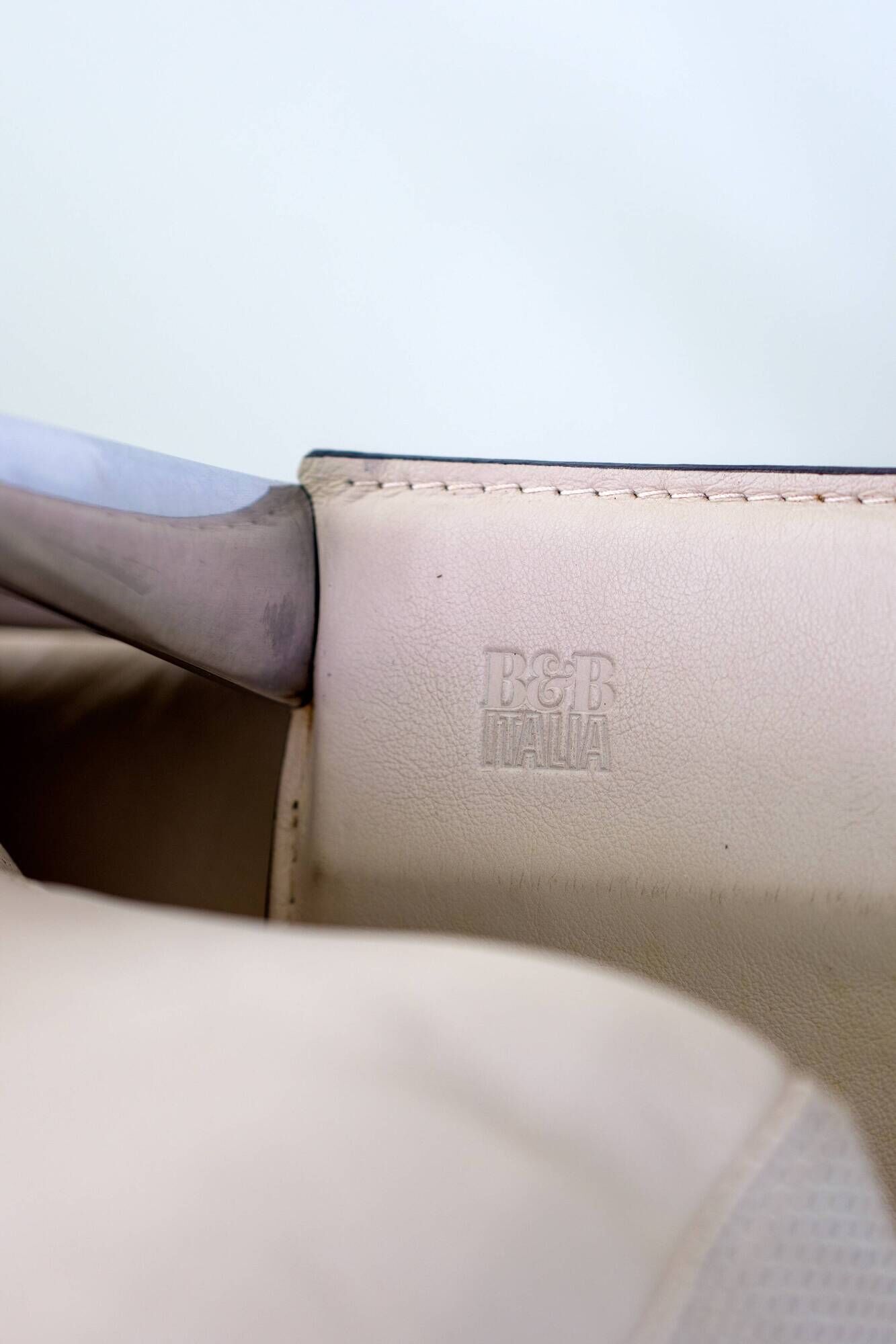 Diesis Sofa for B&B Italia, by Antonio Citterio and Paolo Nava