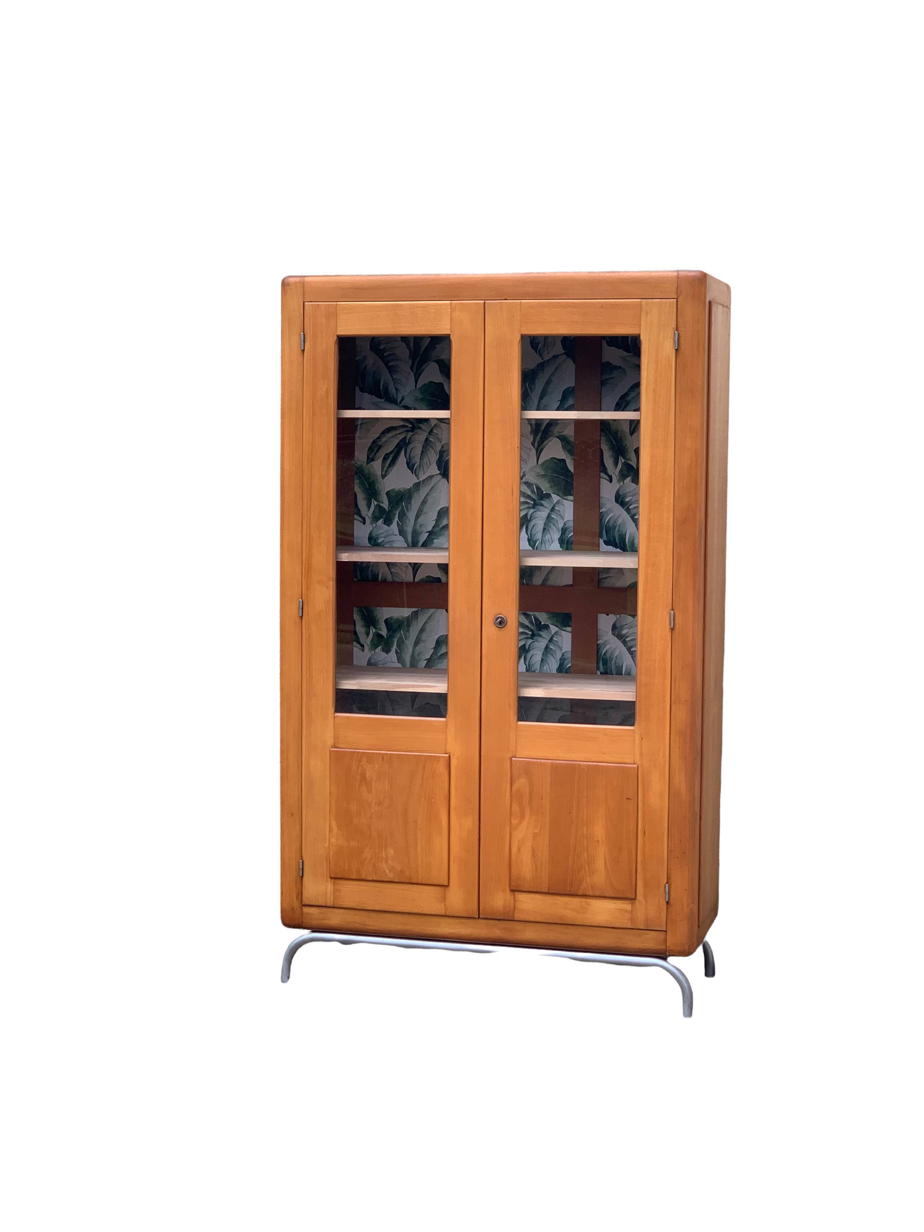 Primary school glass cabinet 1950