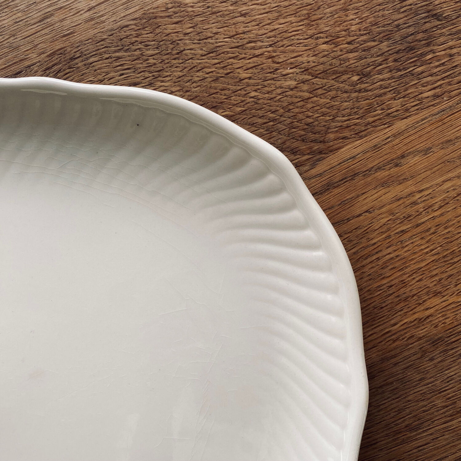 Off-white dish Boch La Louvière