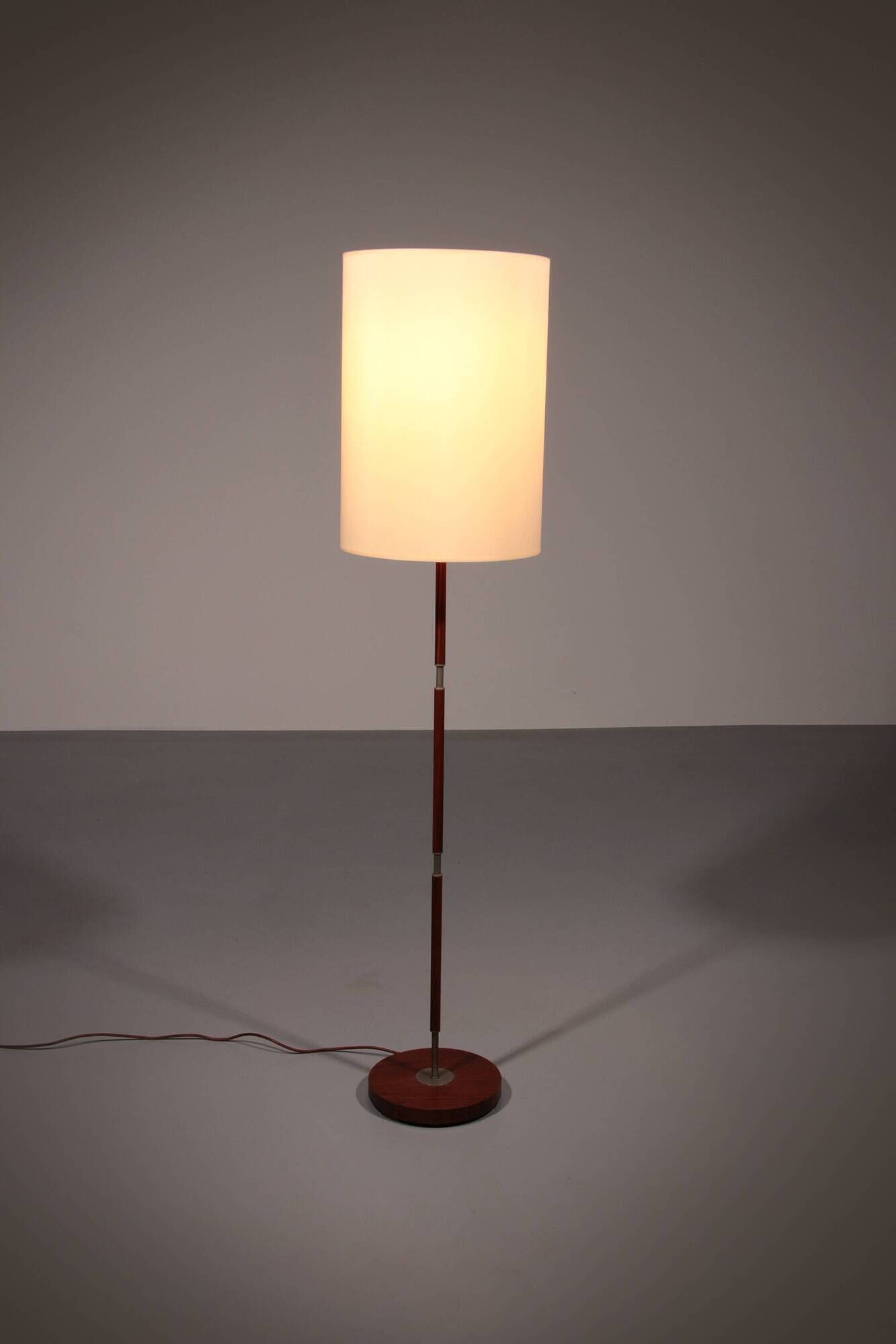 Temde teak and metal floor lamp with a new custom lampshade – 1960s elegance