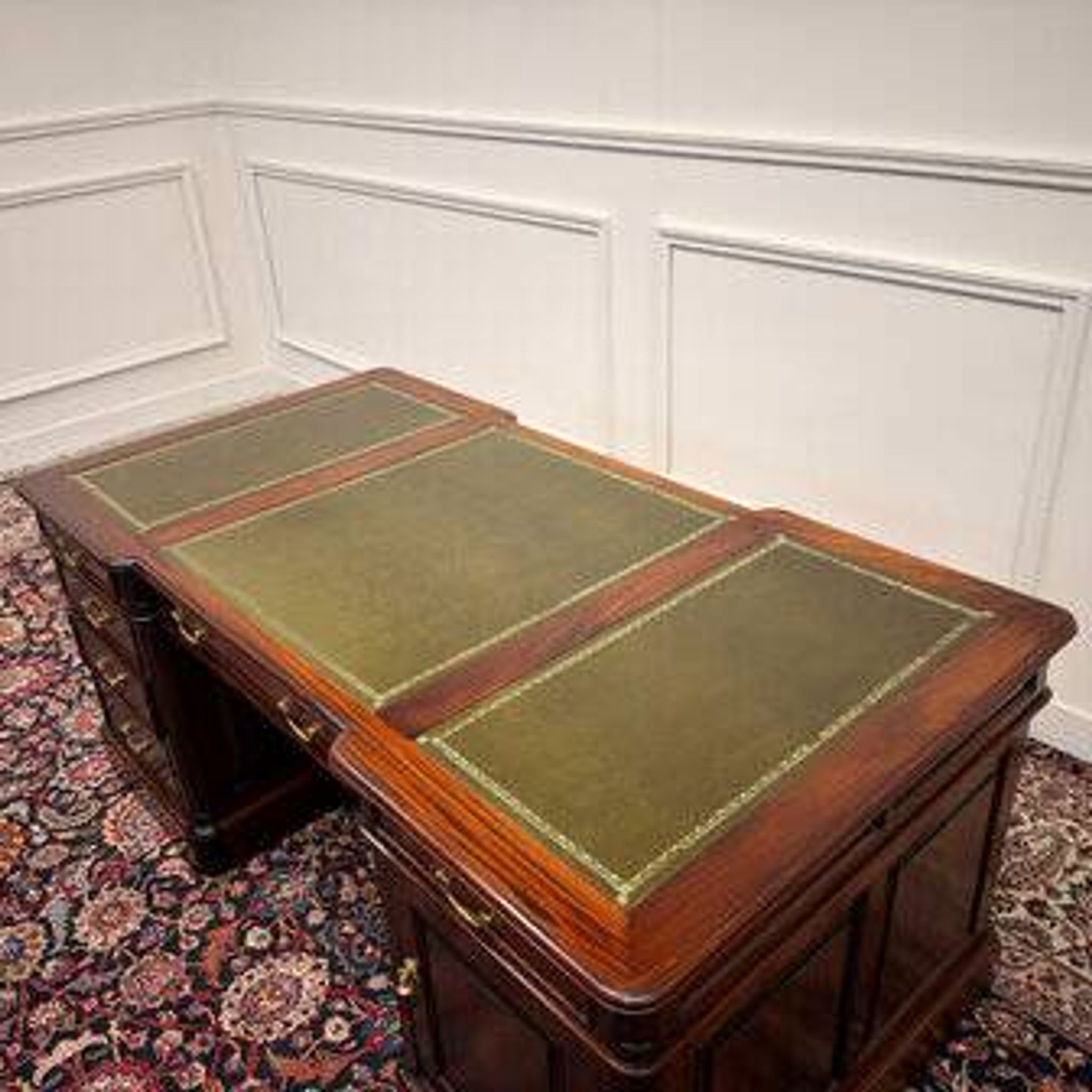 Bureau partenaire anglais classique en cuir vert