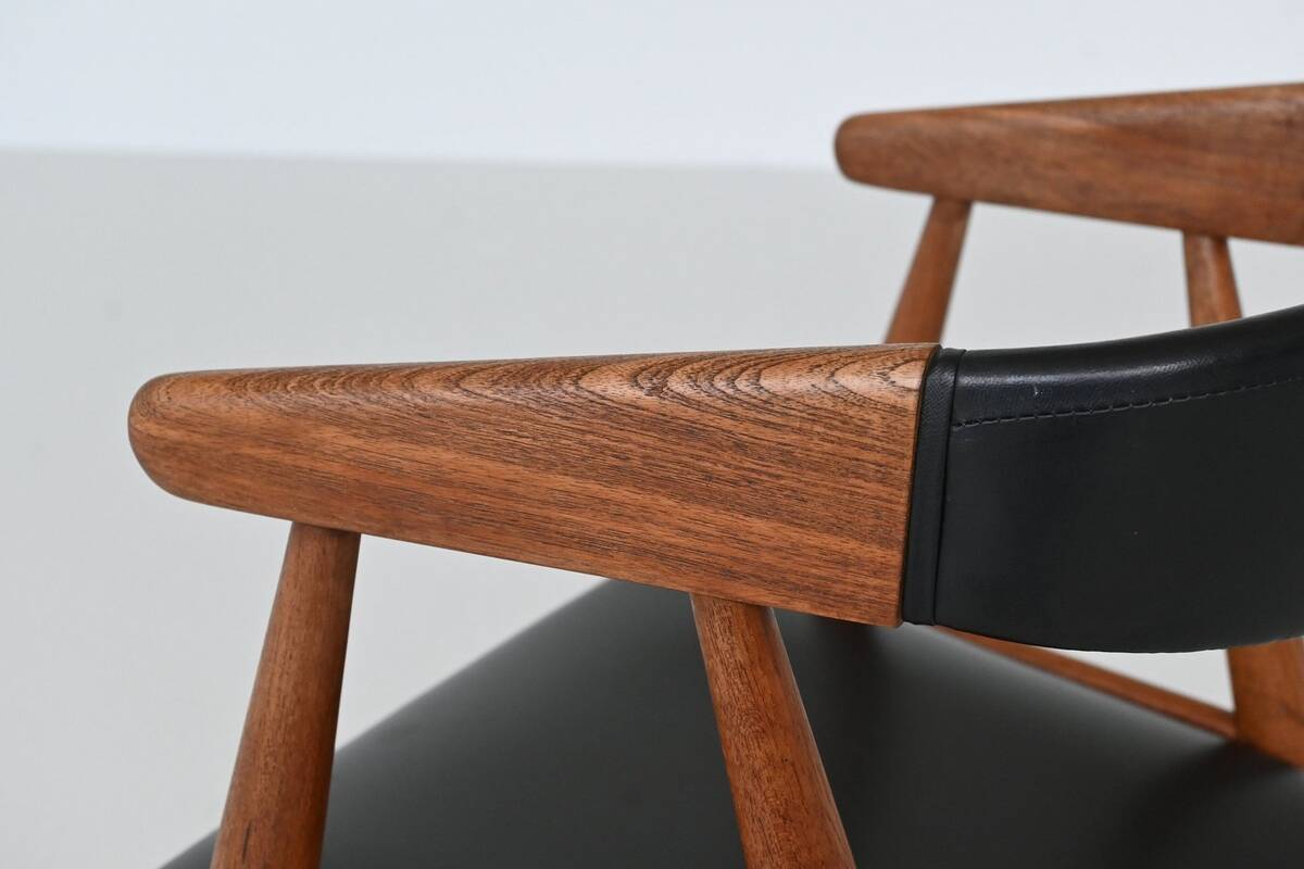 Teak chairs by Aksel Bender Madsen and Ejnar Larsen, Denmark 1960.
