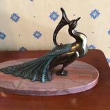 Serre livres. Art nouveau  signé TED paons.