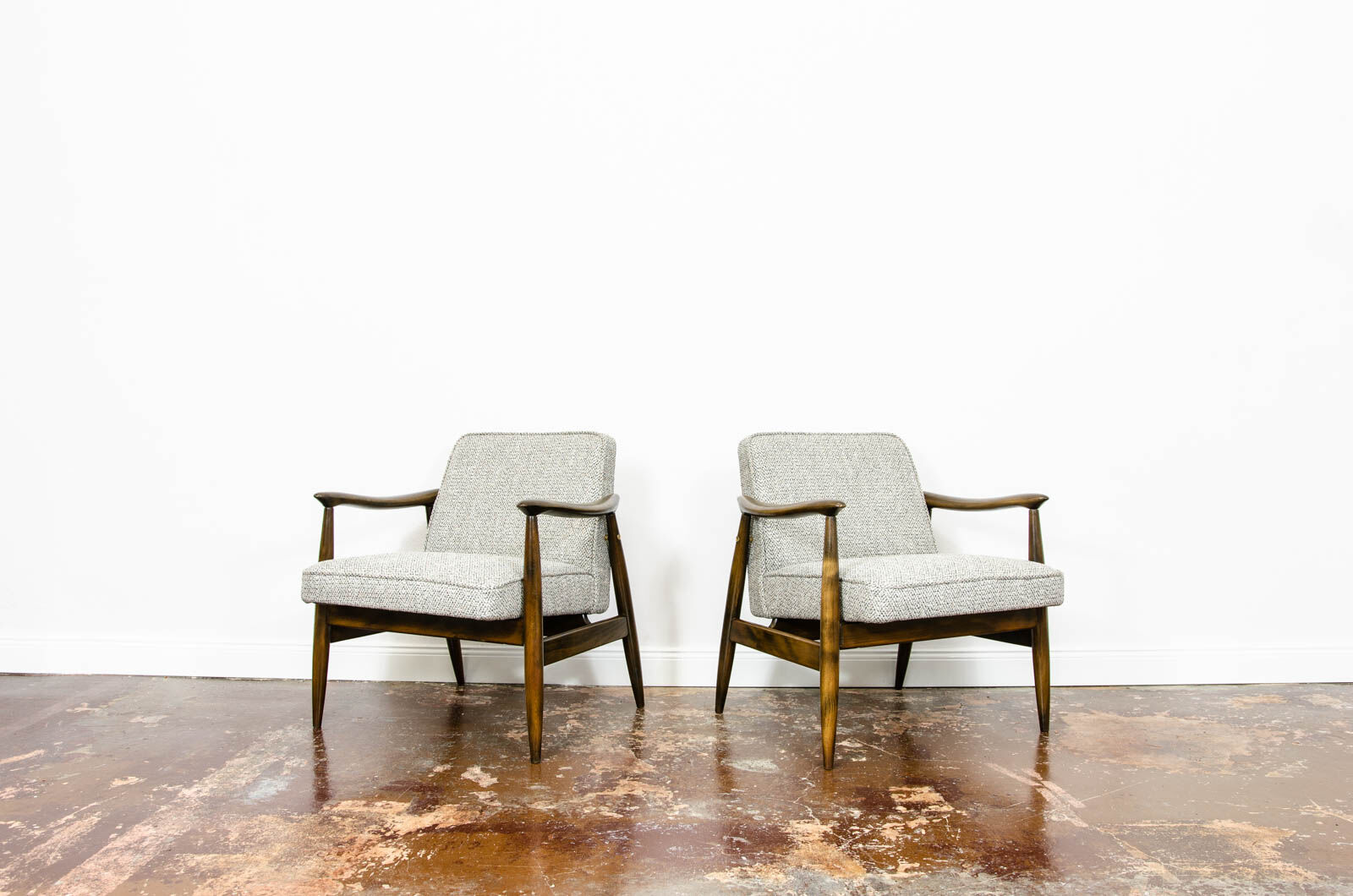 Paire de fauteuils GFM-87 par Juliusz Kędziorek