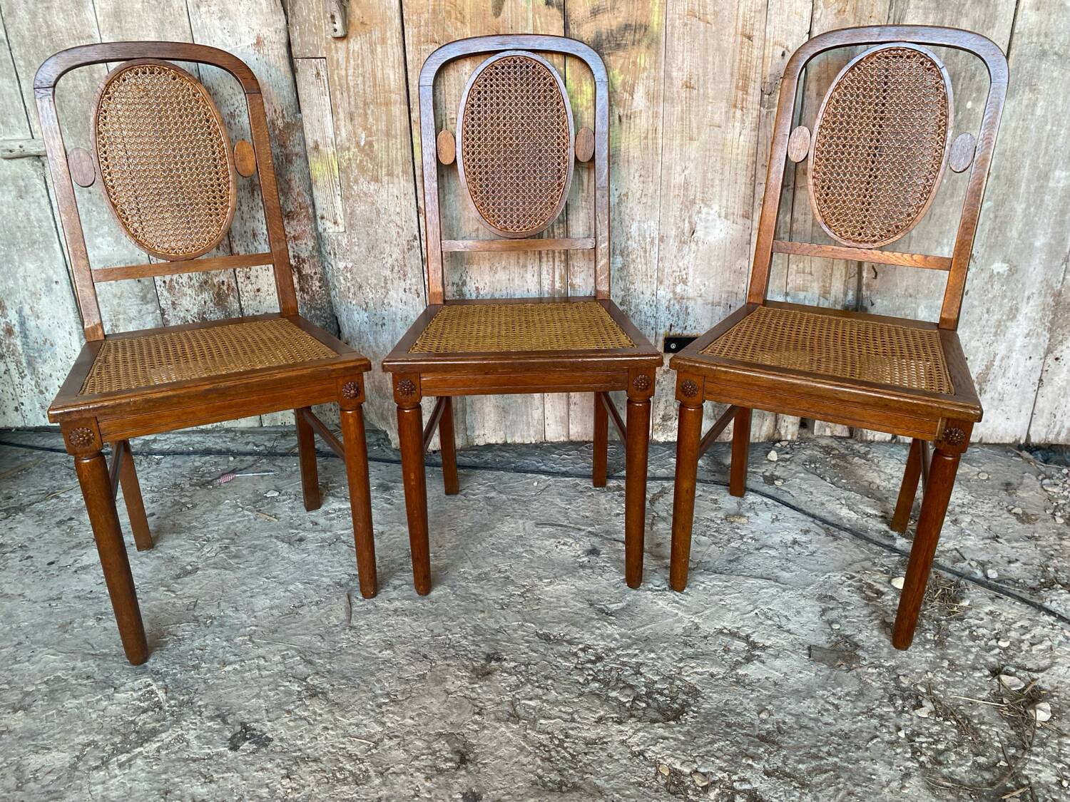 4 chaises anciennes style Louis XVI en bois et cannage, XIXème s.