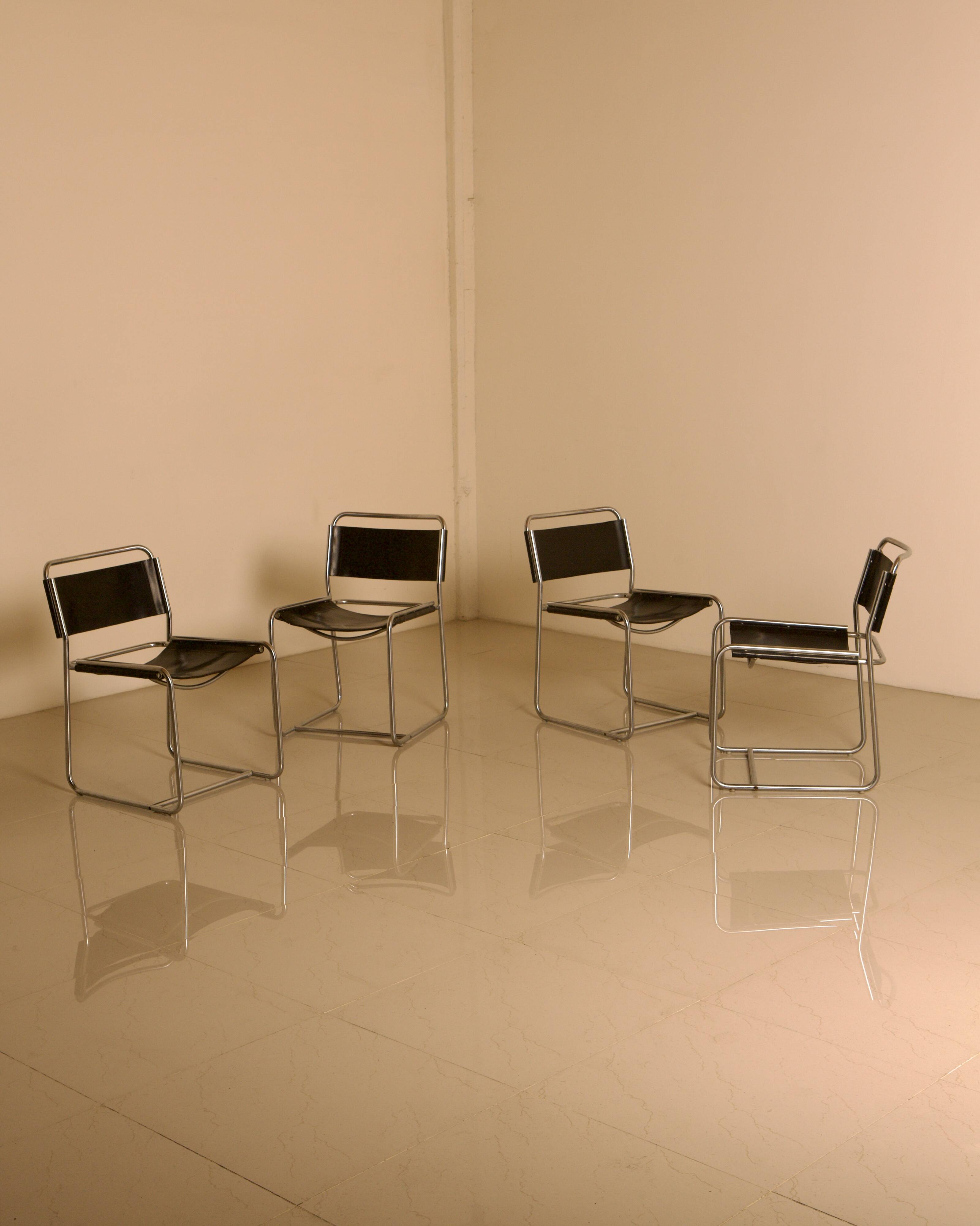 Set of 4 SE18 chairs — Claire Bataille & Paul Ibens / Spectrum, year