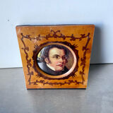 Wooden picture frame