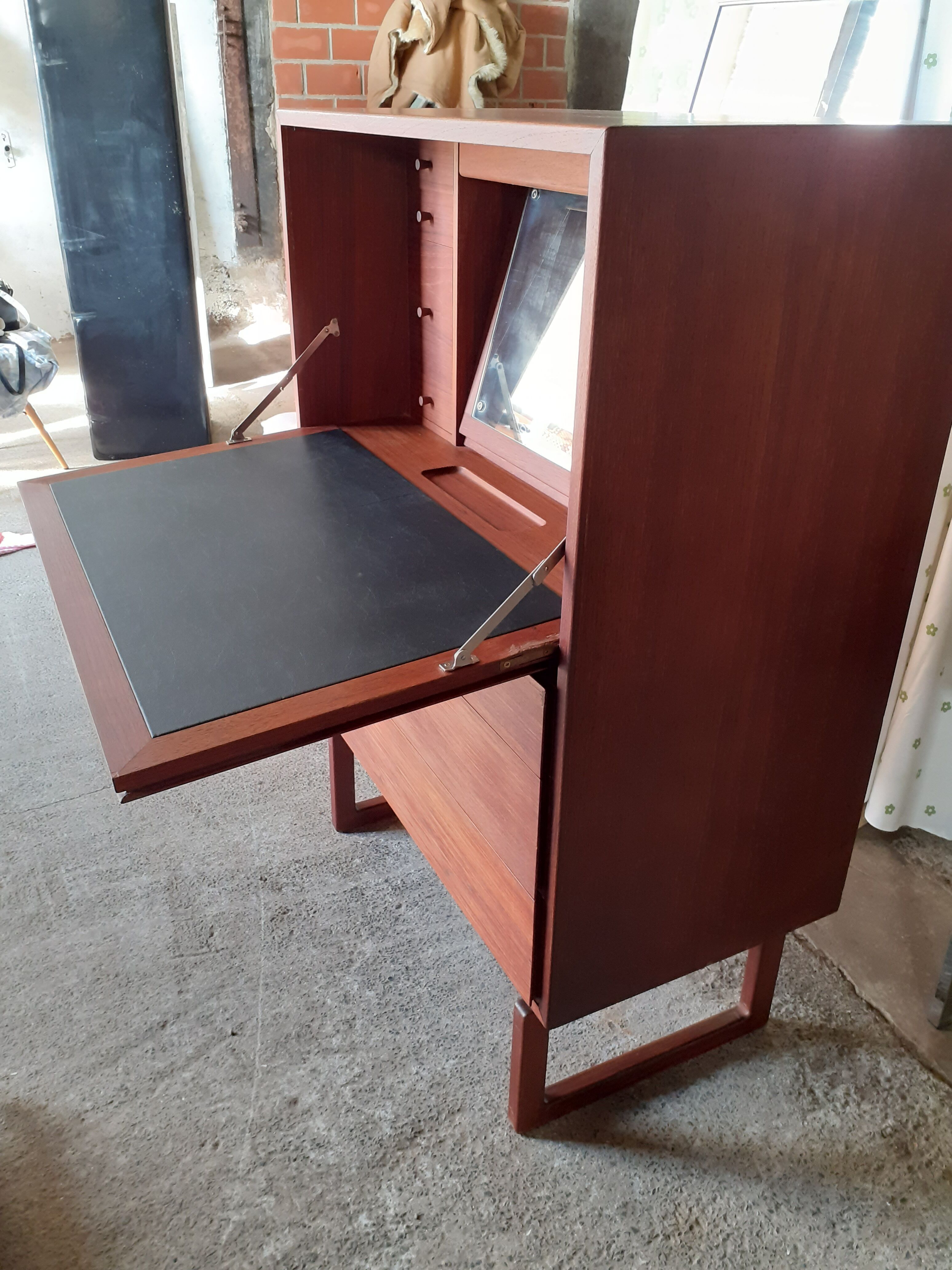 Secretary furniture