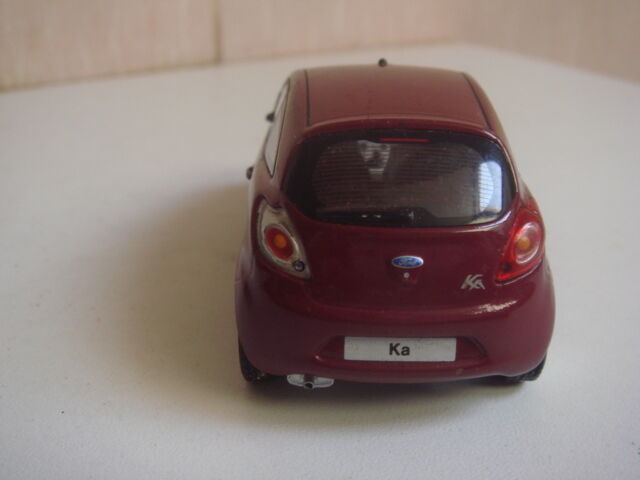 Ford KA 1/43 bordeaux minifields