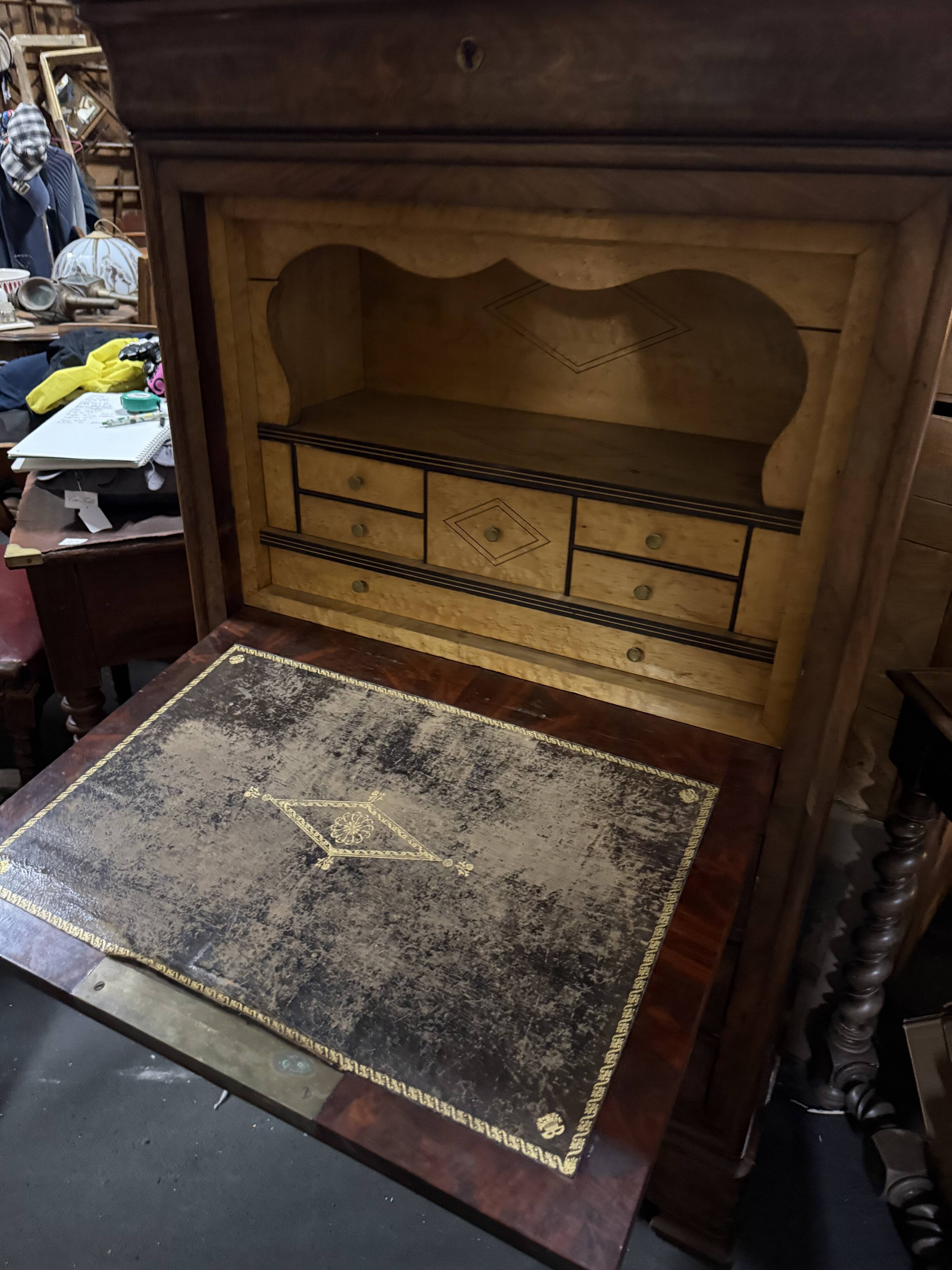 Louis Philippe Secretary