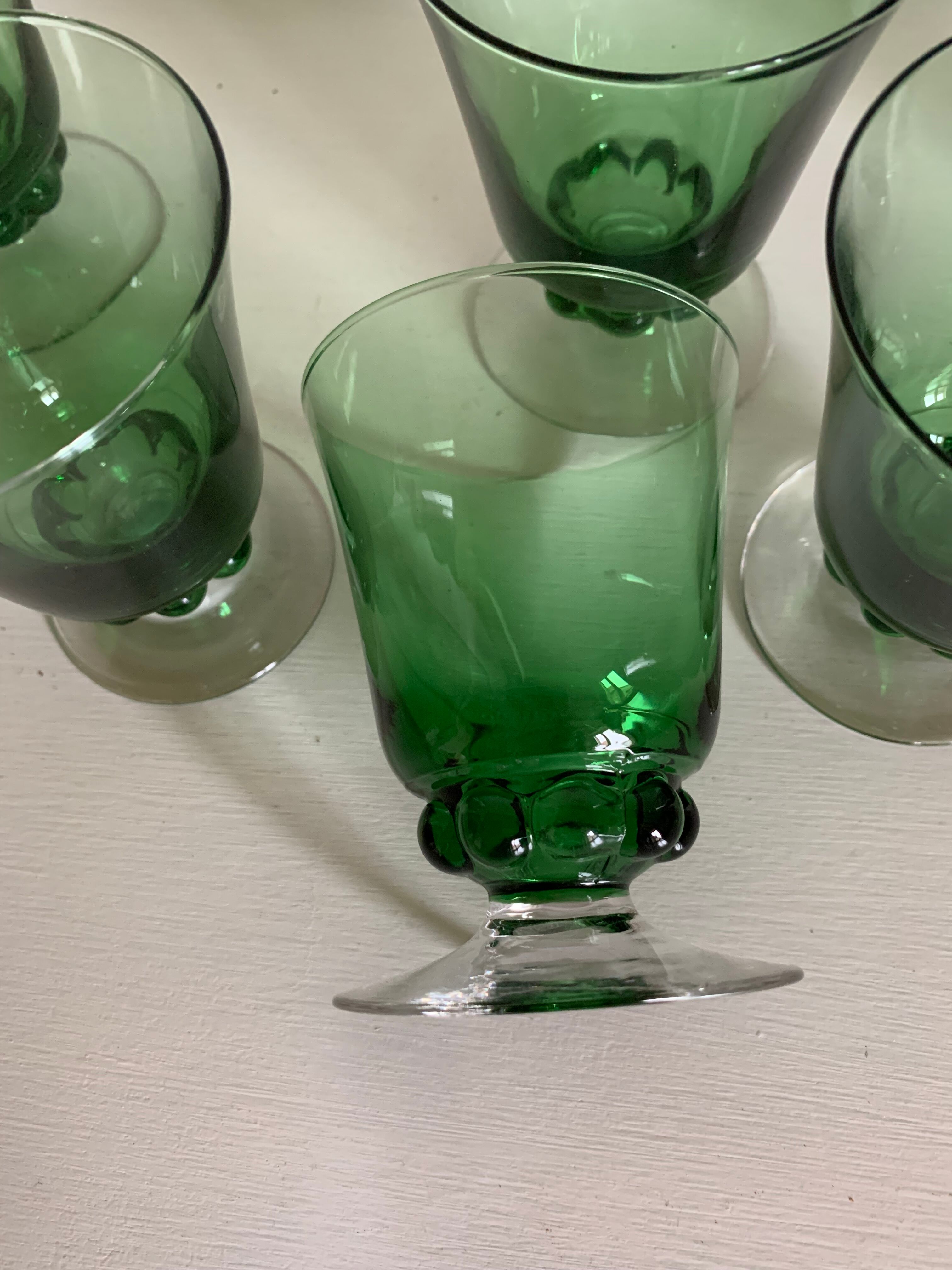 6 colored art deco glasses