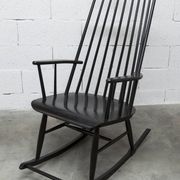 Scandinavian style rocking chair Tapiovaara 1960 in very good condition.