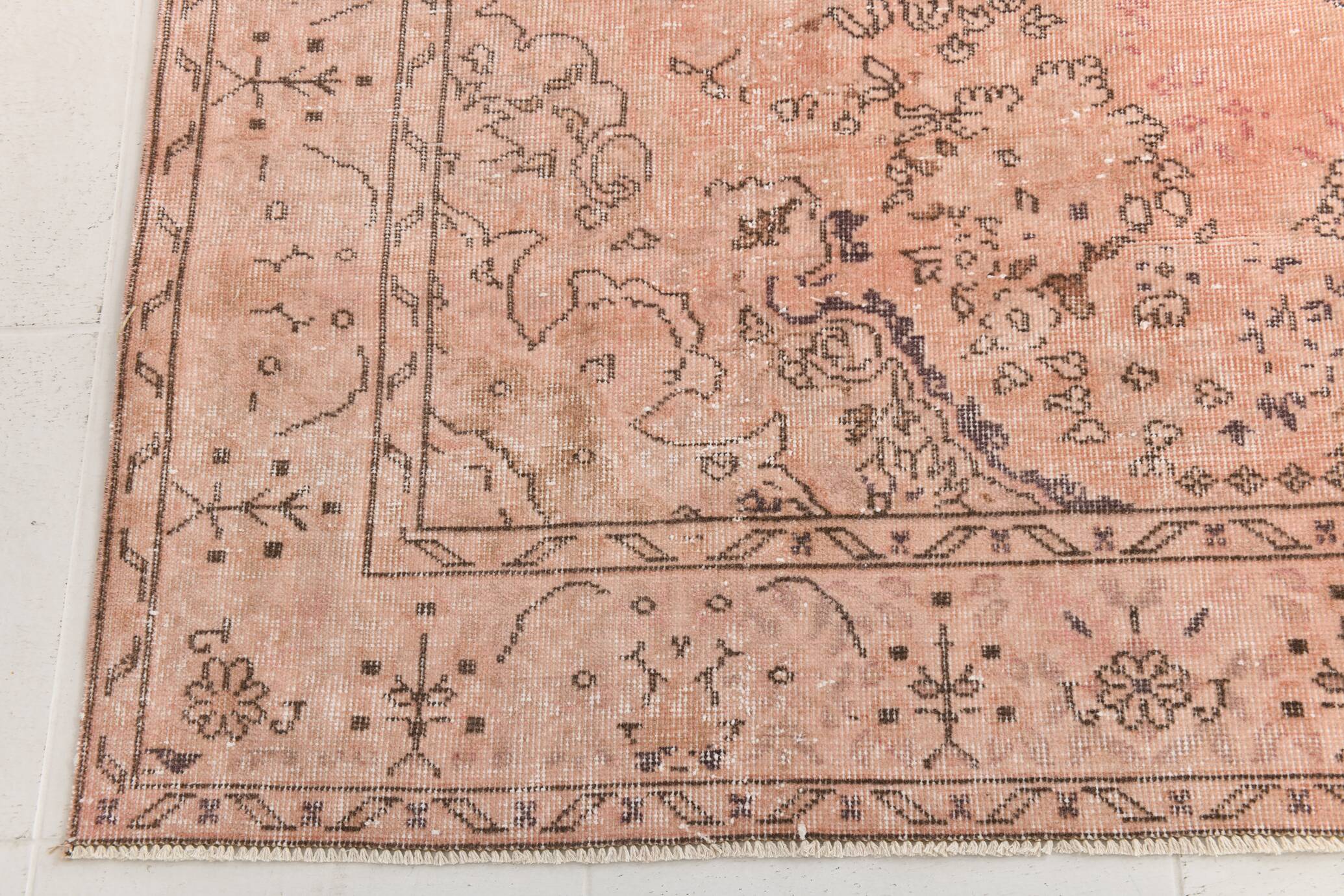 Powder Pink Classic Turkish Vintage Rug, 199x303Cm