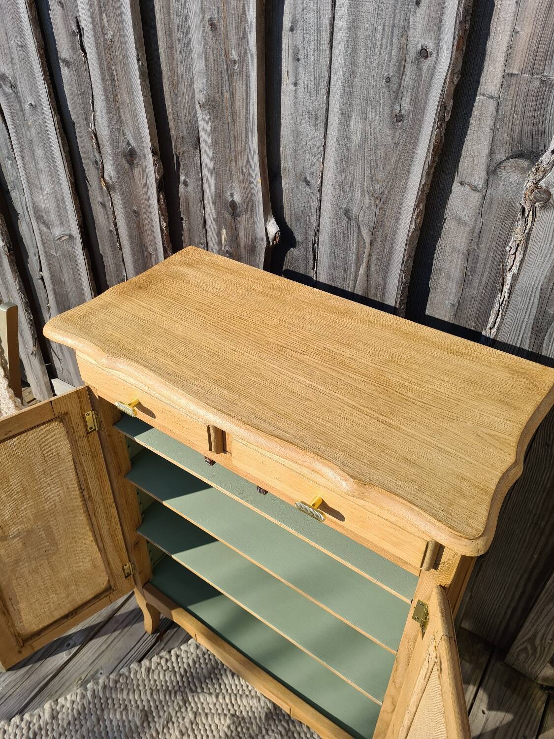 Sideboard or shoe cabinet