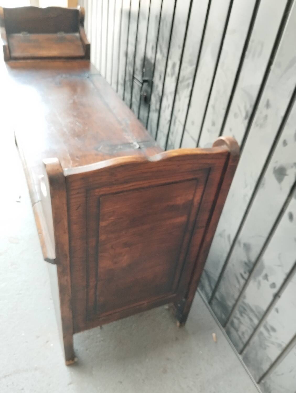 Wooden bench, chestnut chest