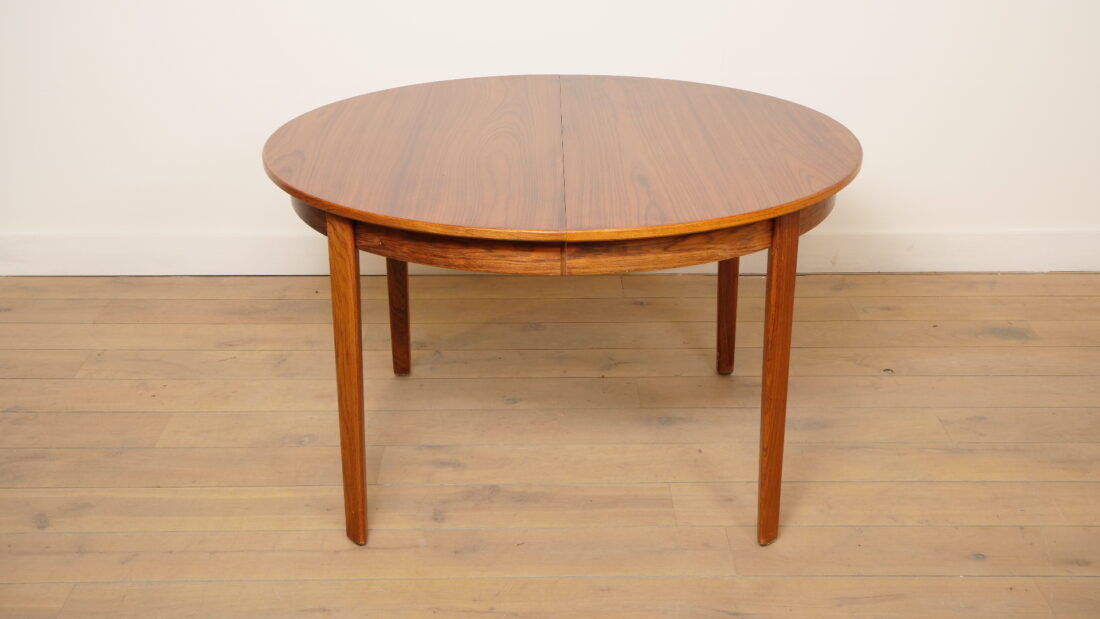 Vintage round dining table | Rosewood | Extendable