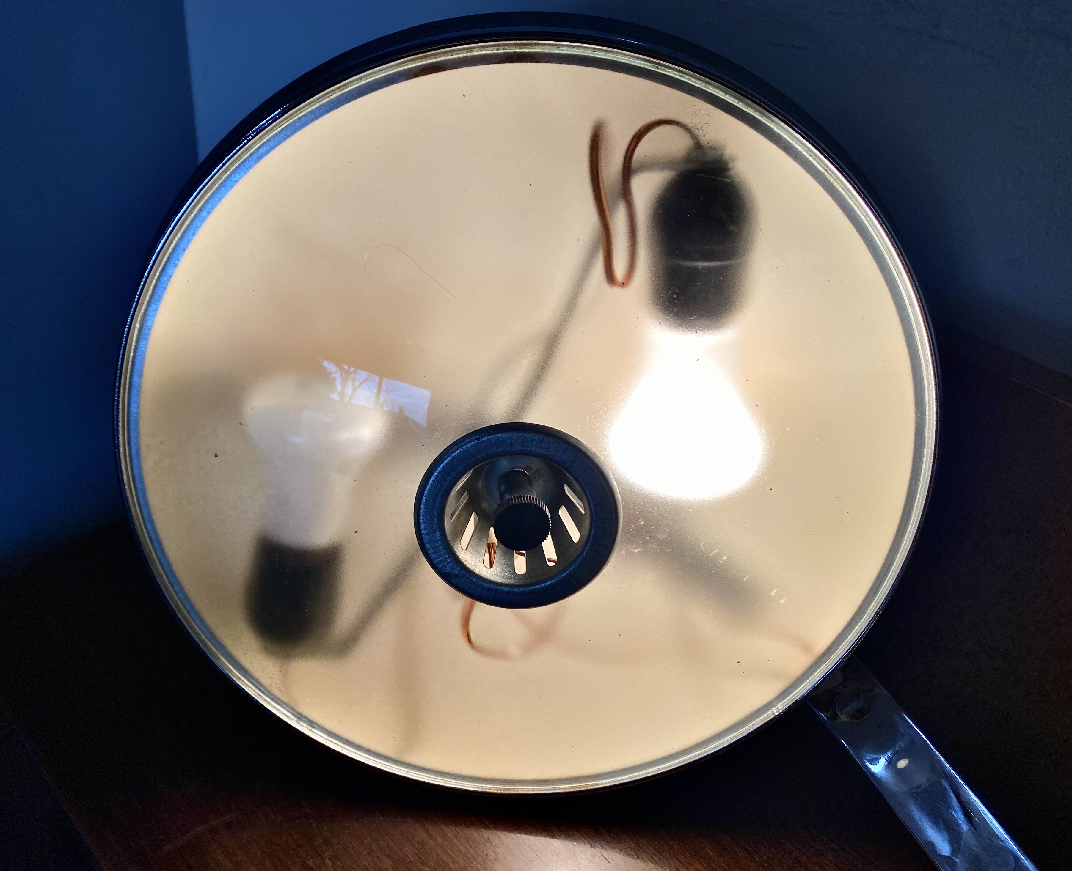 Fase Model 520 lamp by luis Perez de la oliva