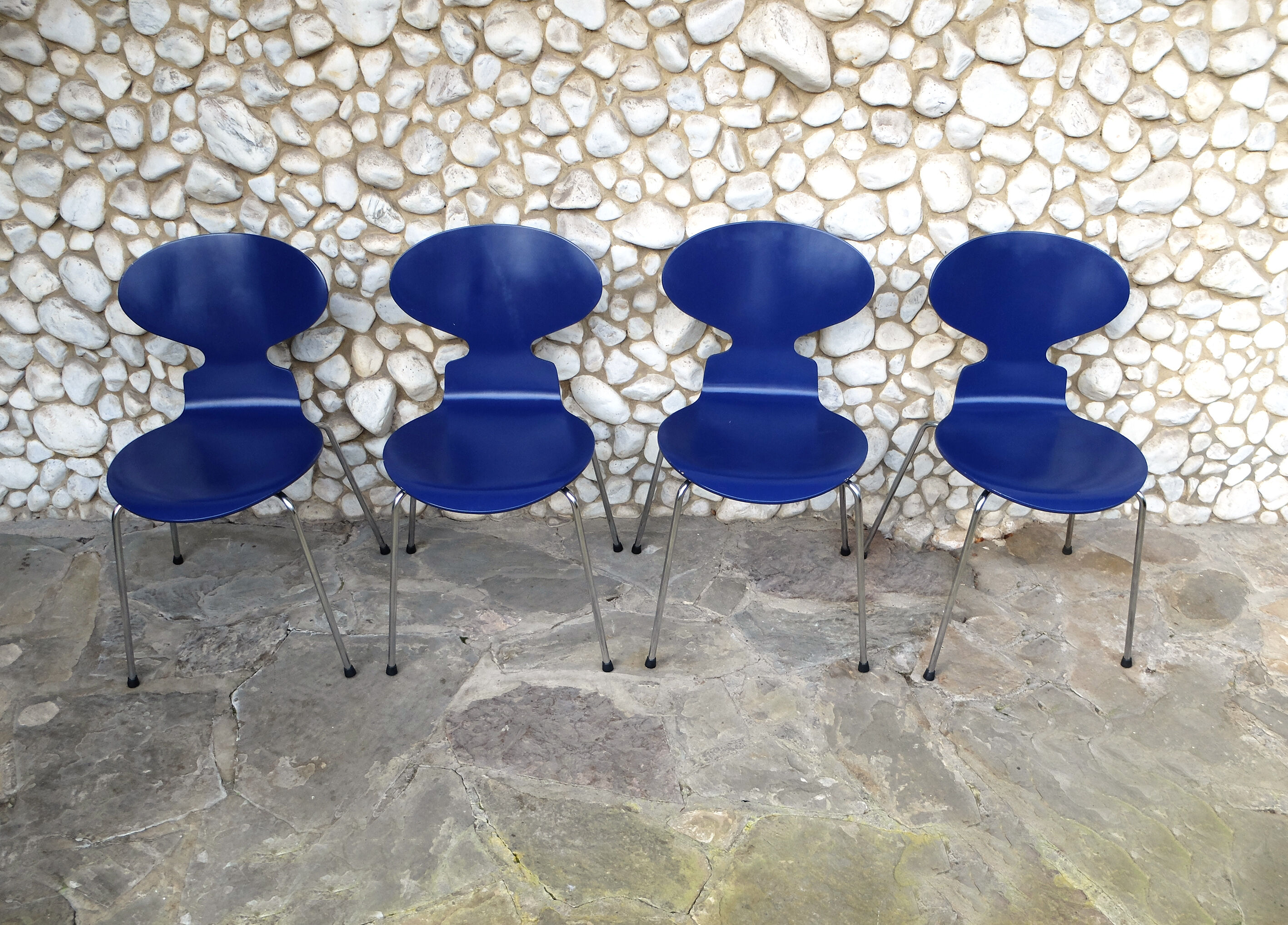 Suite of 4 ant chairs 3101 series 7 Arne Jacobsen for Fritz Hansen Ant chair