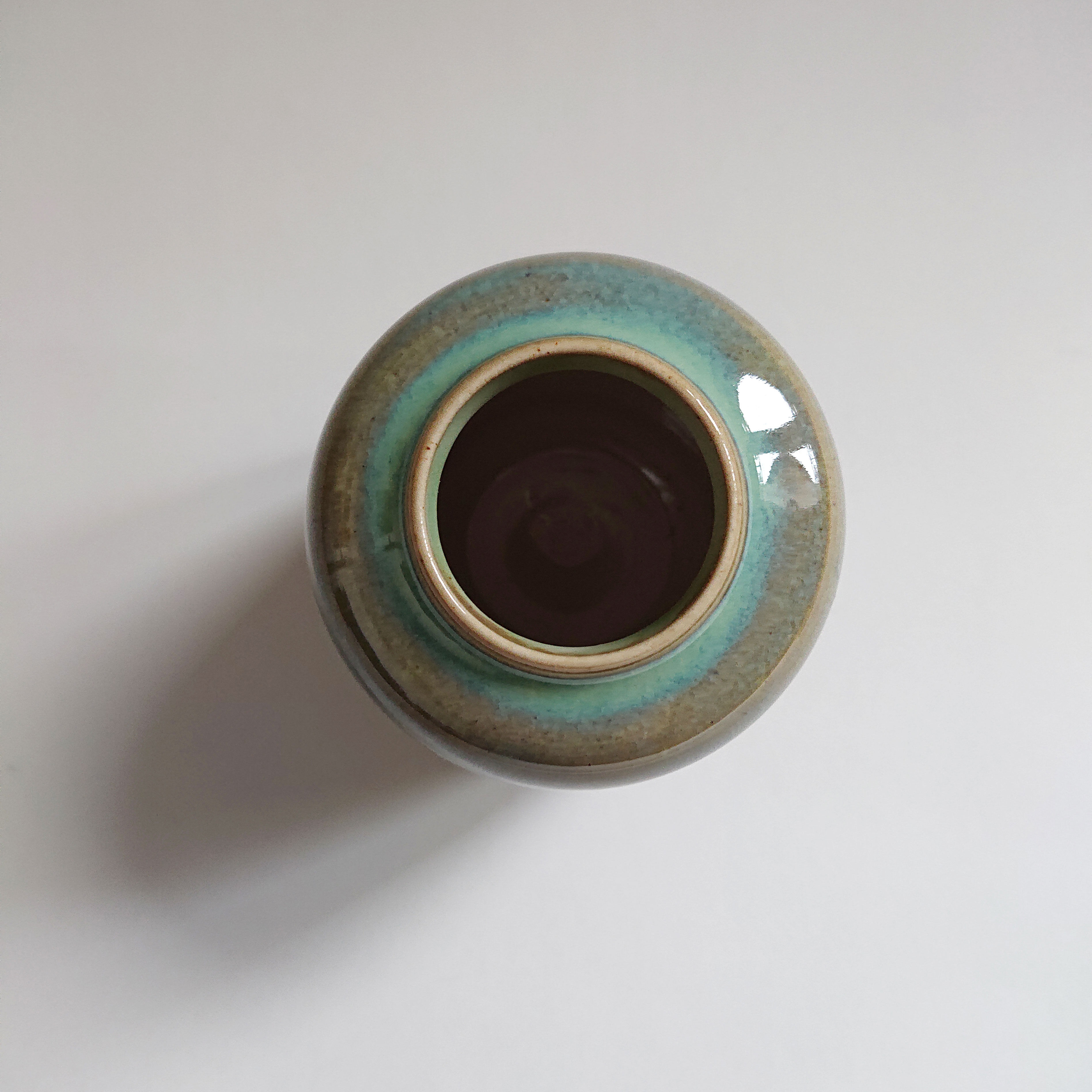 Vase celadon cocoon