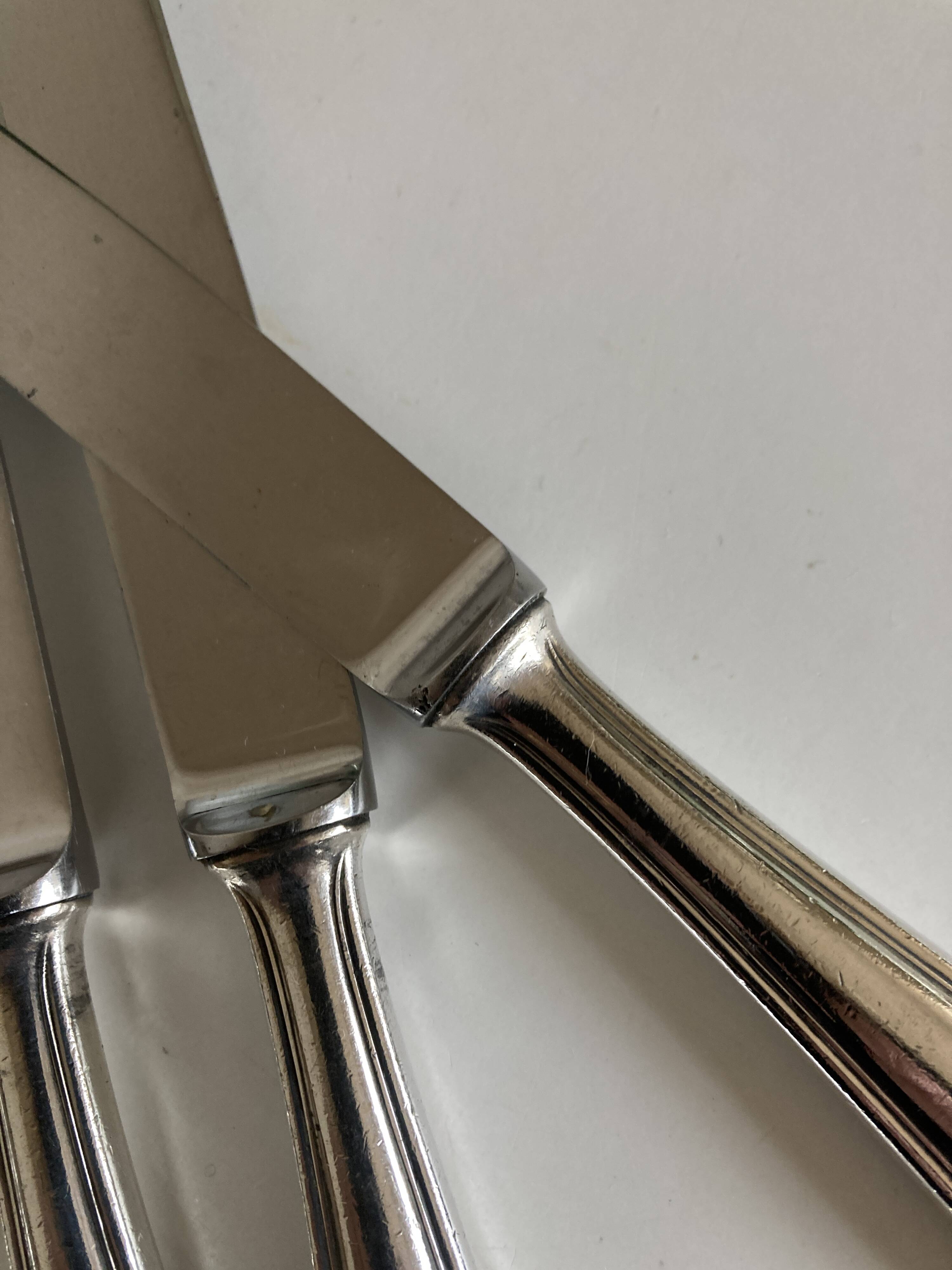 Set of 5 brasserie knives in silver display 1950