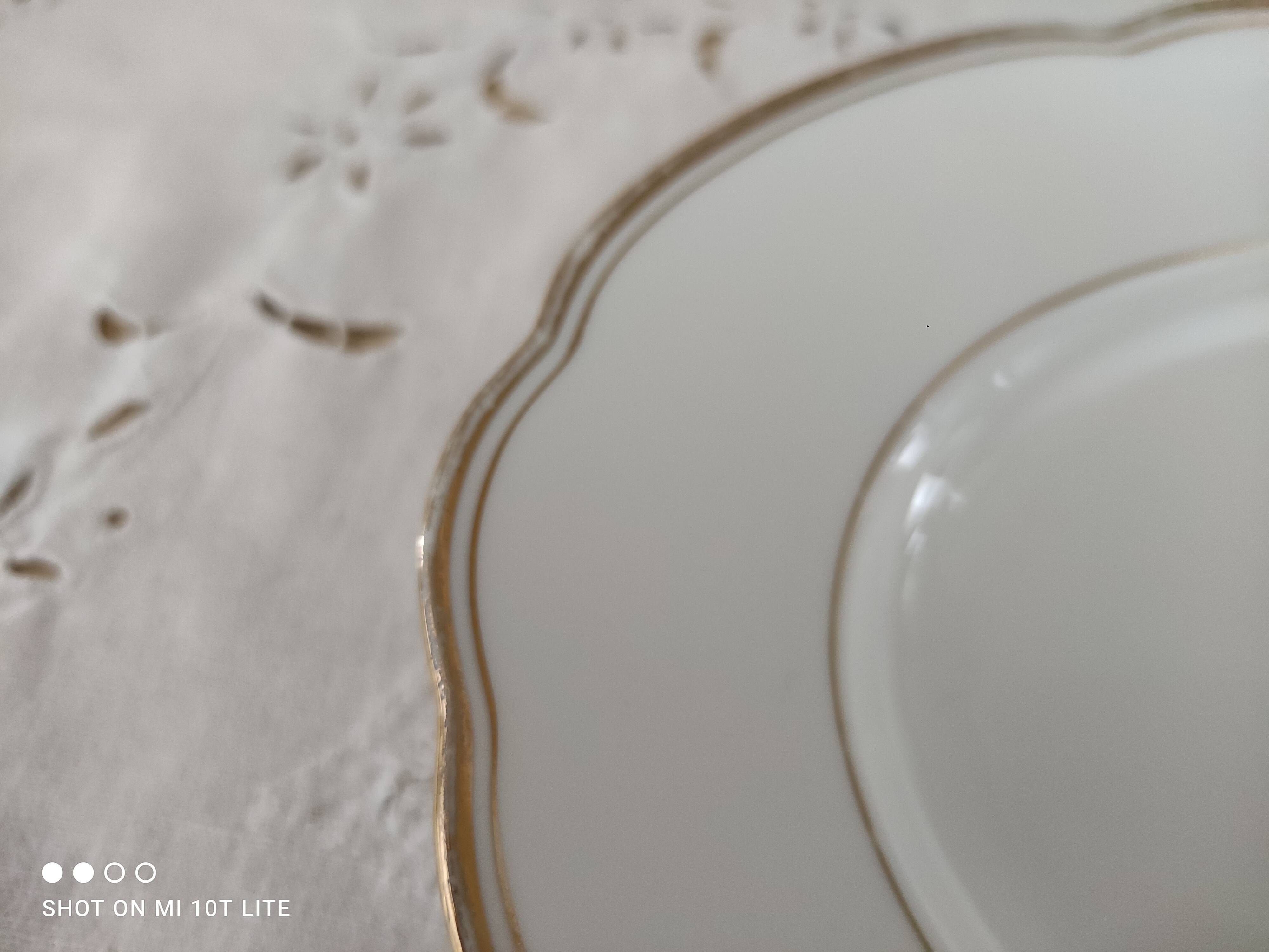 Oval plate in white Swiss porcelain double gilded border "VSK USC Viribus Unitis"