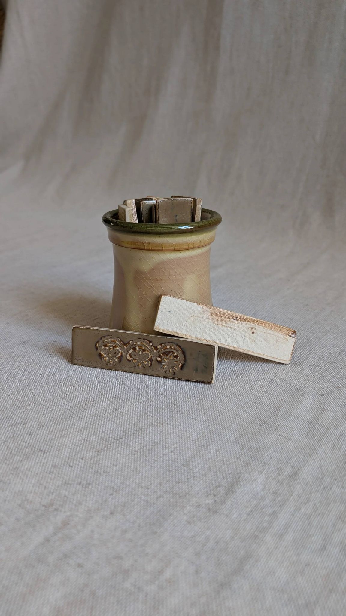 Set of 13 knife rests
