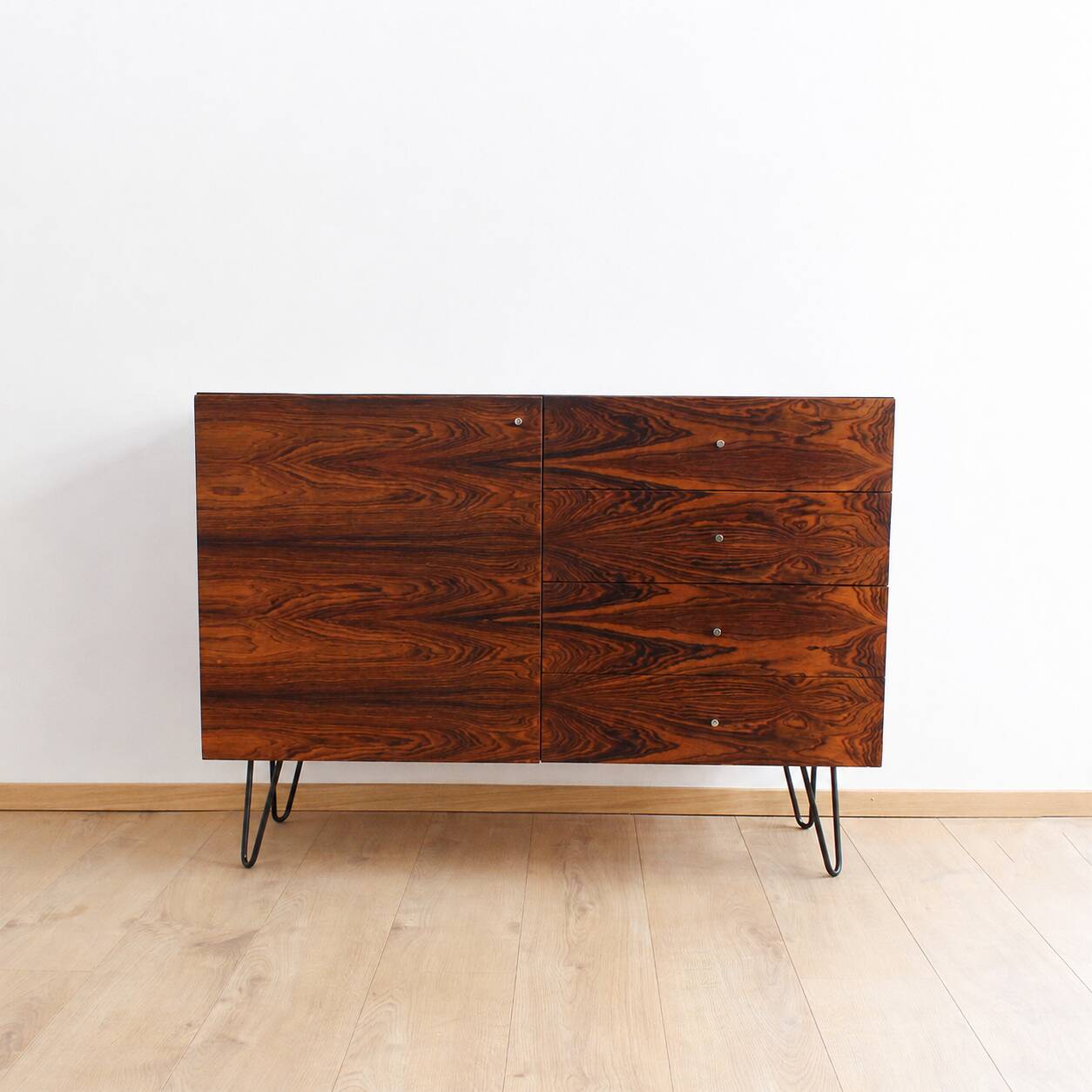 Vintage rosewood Sideboard with black hairpinlegs