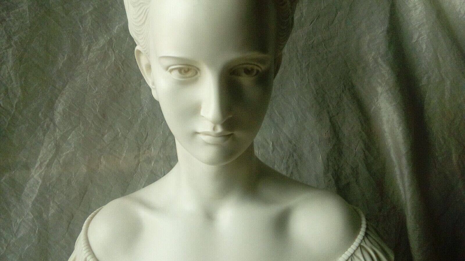 Bust of Josephine de Beauharnais in marble powder, marble base, A.Giannelli