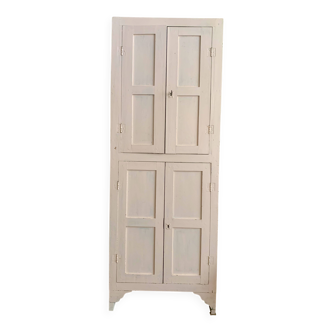 Petite armoire 4 portes