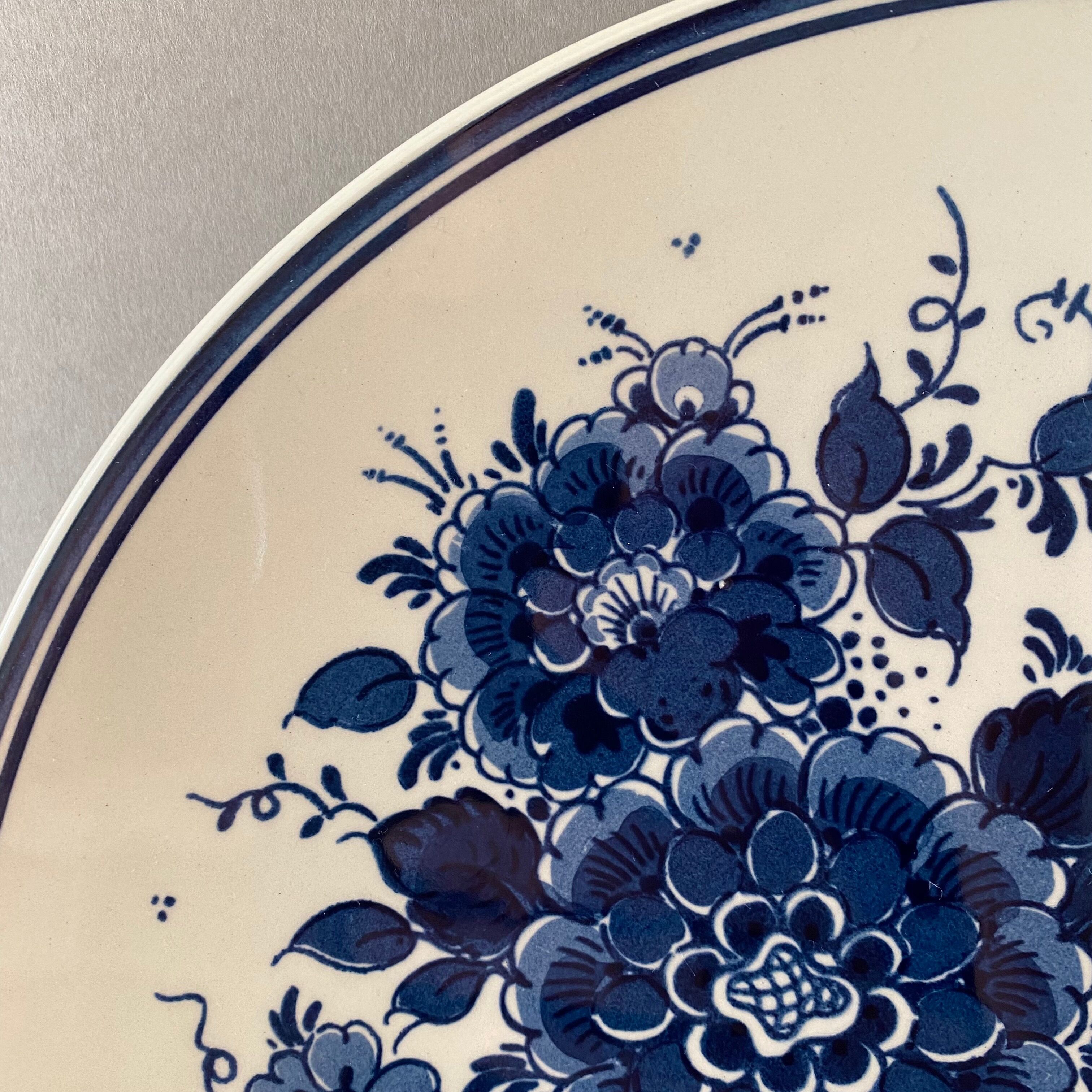 Delft Blue Wall Plate, Retro Cottage Blue White, Hand Painted, Royal Goedewaagen The Netherlands
