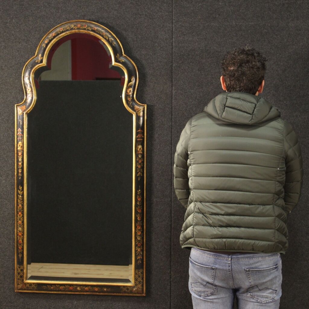 English mirror chinoiserie lacquered, gilded and painted