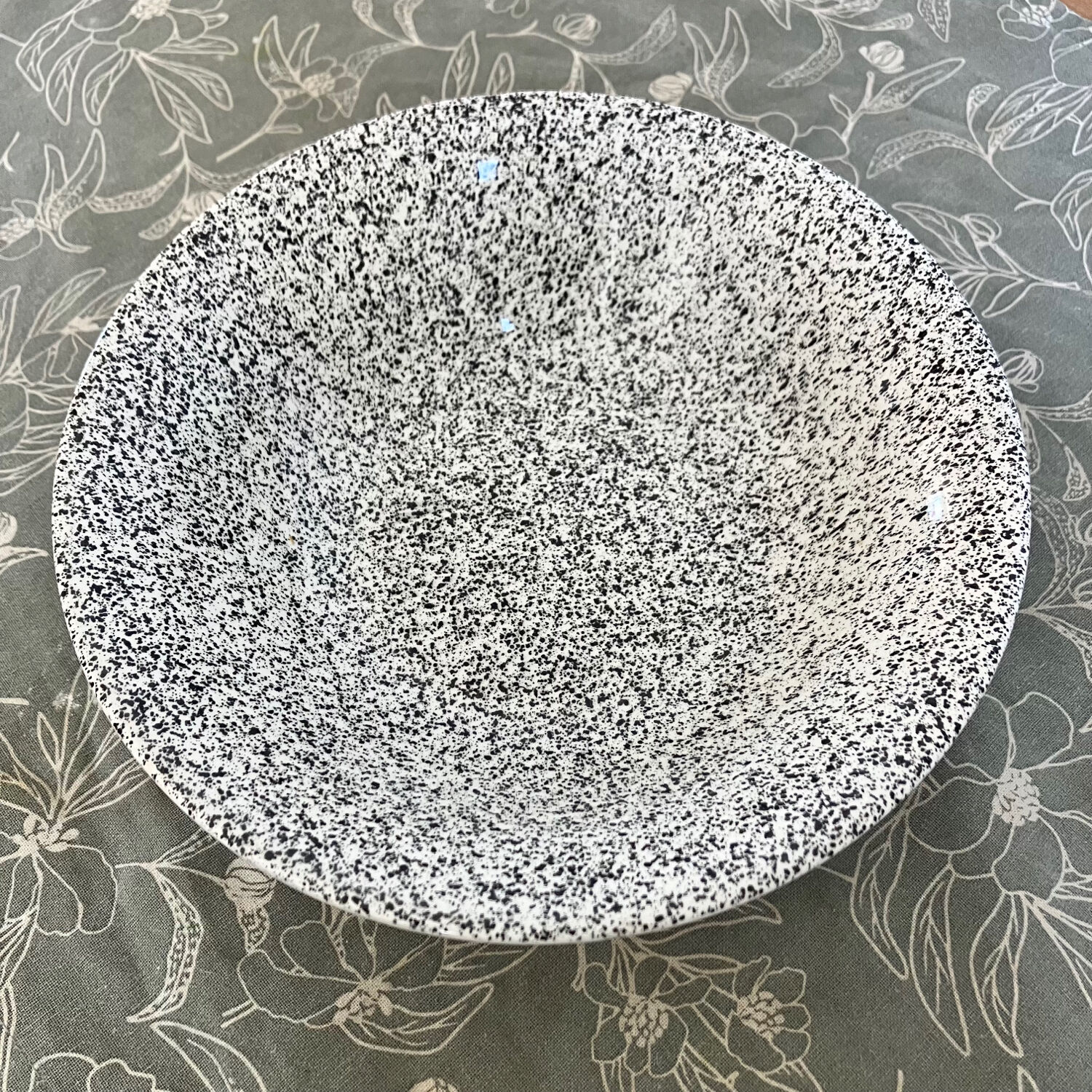 Saladier moucheté blanc et noir