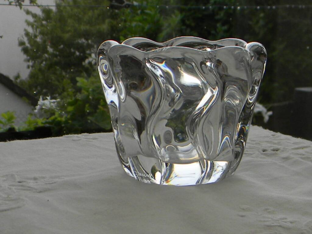 Small daum france crystal pocket tray.