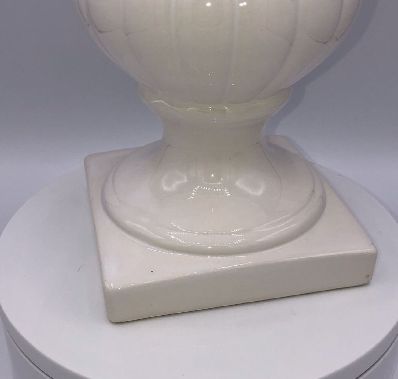 Medici vase in white porcelain