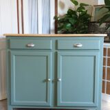 Green Parisian buffet