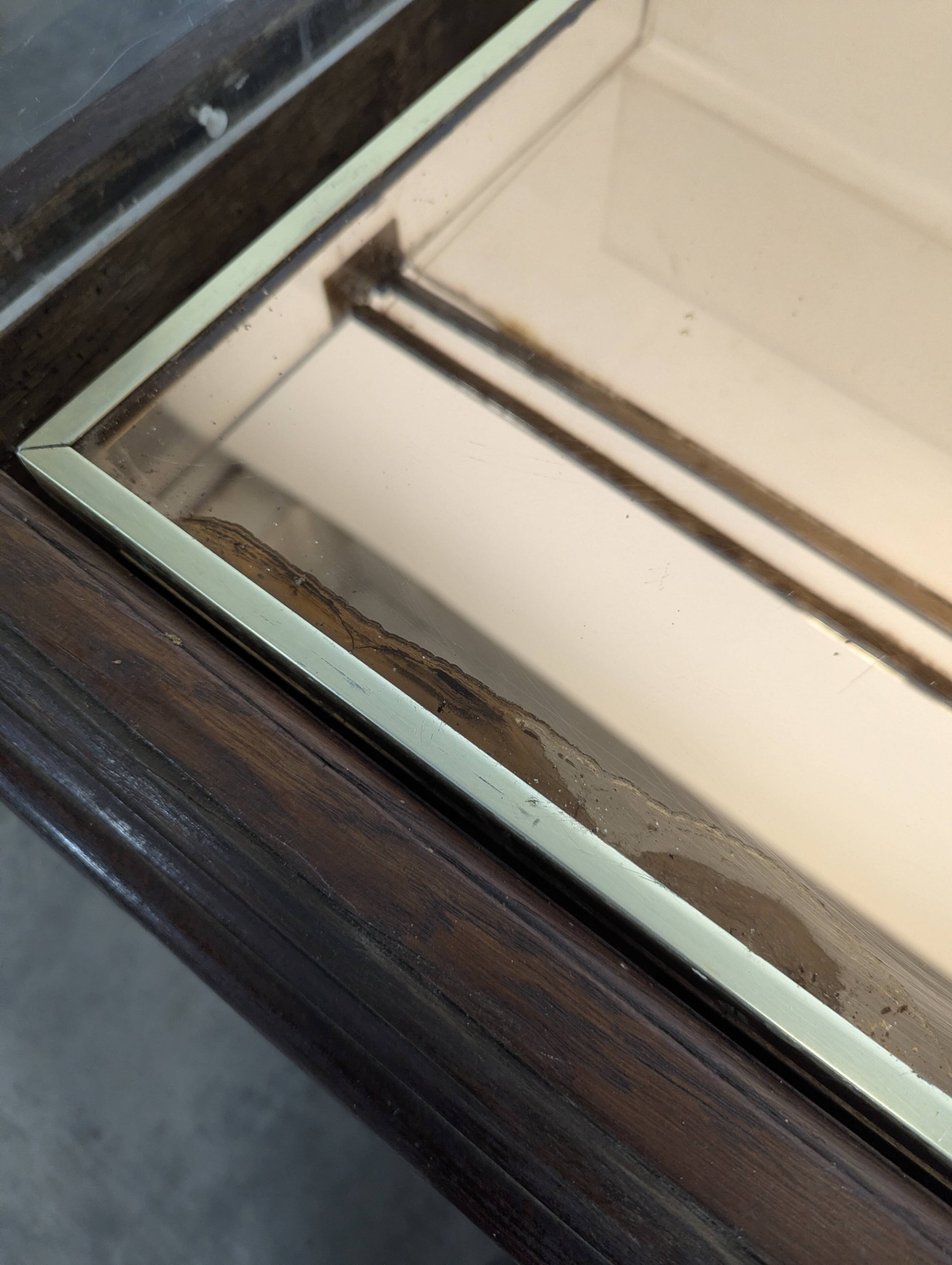 Cheese serving trolley in wood and plexiglass