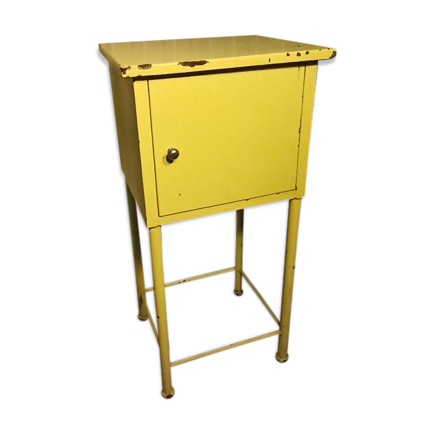 Meuble atelier métallique industriel une porte jaune